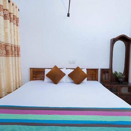 Kavi Villa Bentota Esterno foto